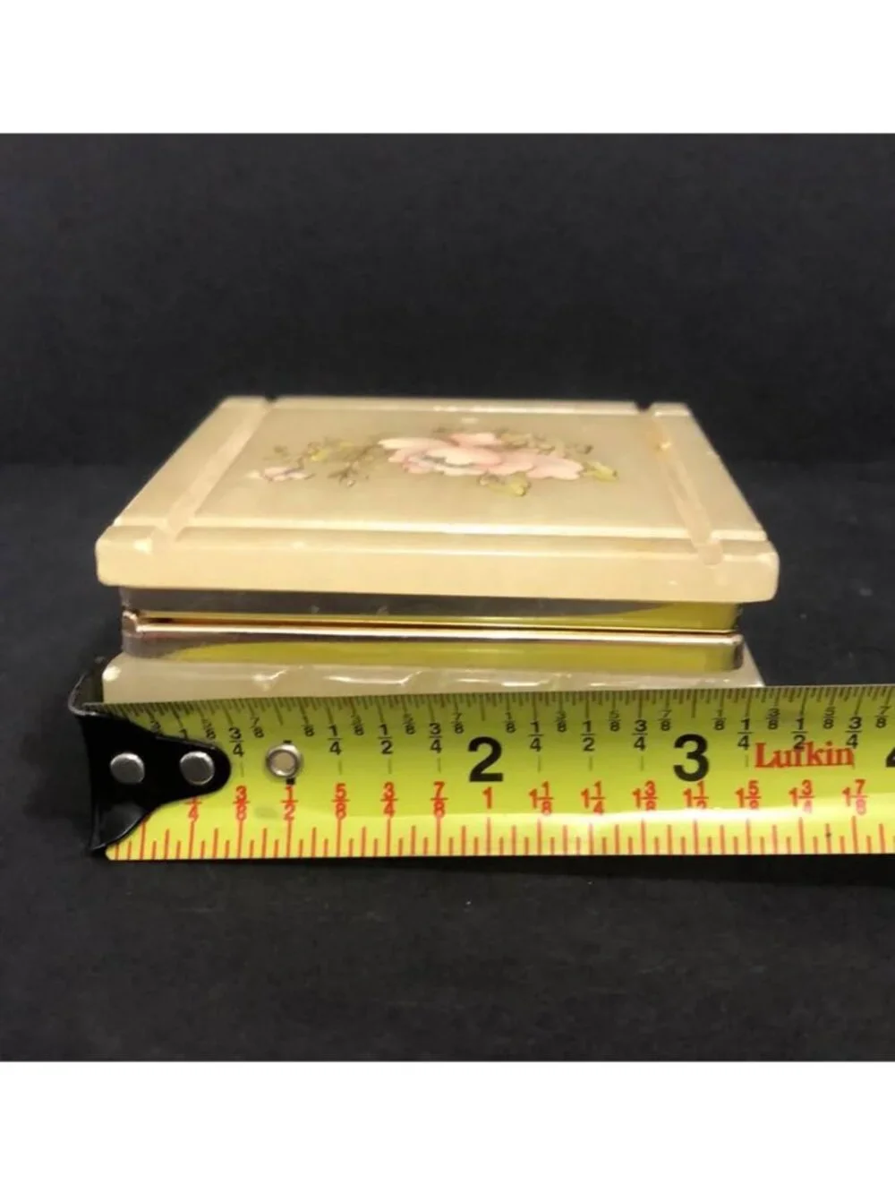 Vintage hand-carved Italian alabaster trinket box